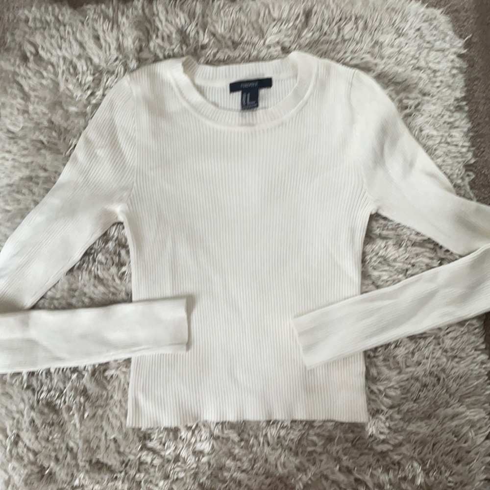 Forever 21 size Medium cream colored knit sweater long sleeve